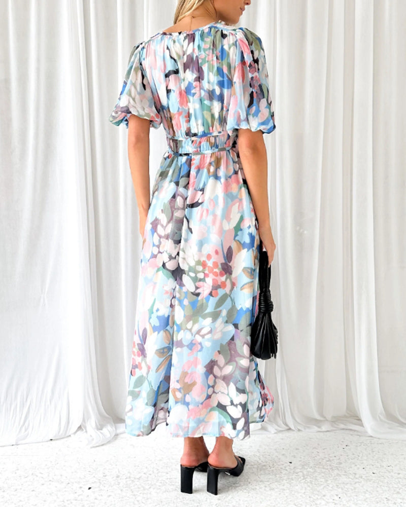 Elegant blomstret kjole