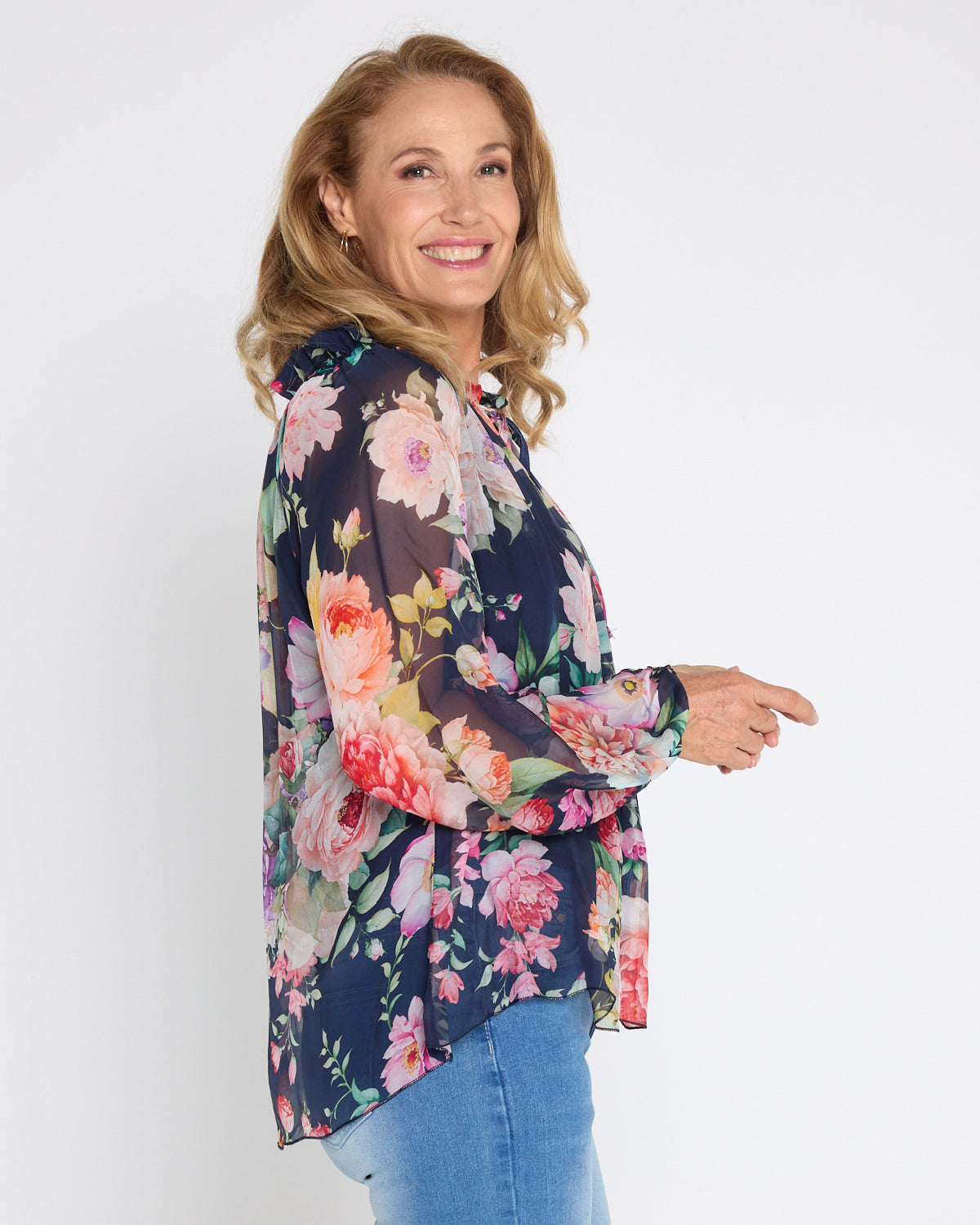 Blomstret bluse