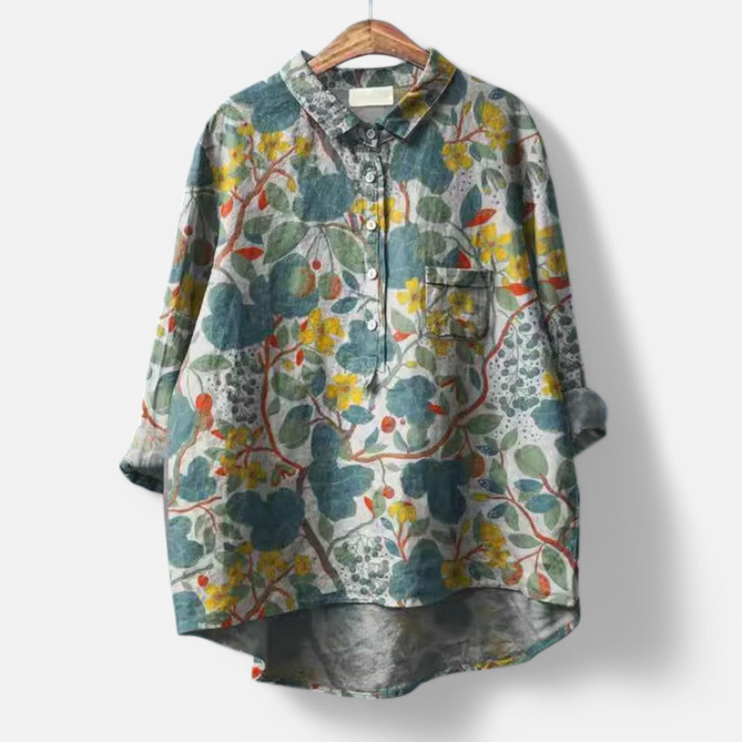 Elegant kunstbluse – føl dig fortryllet
