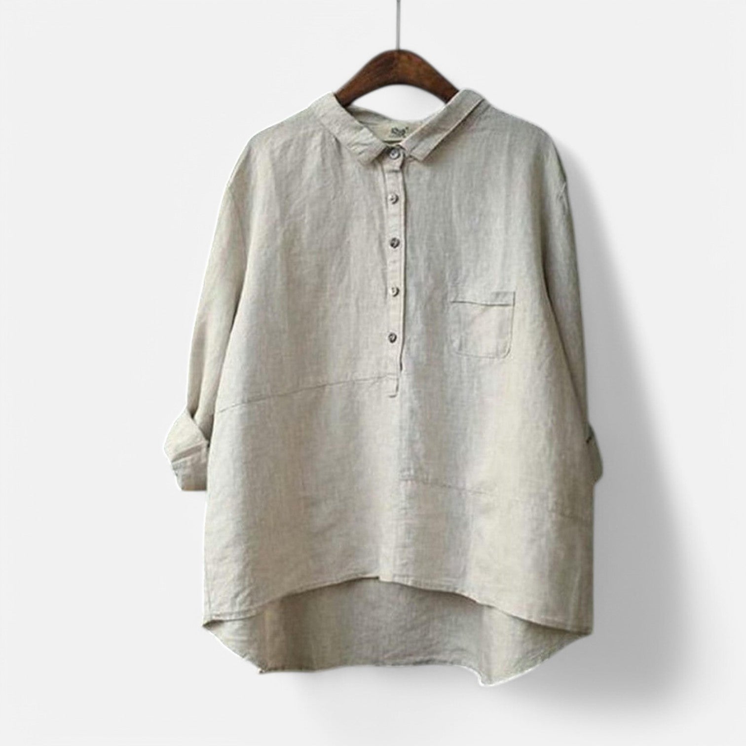 Elegant kunstbluse – føl dig fortryllet