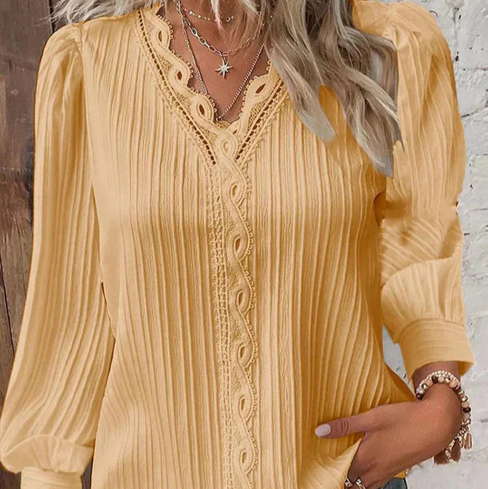 Bluse Med Blondedetaljer i Chiffon